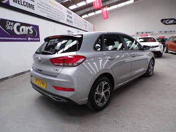Used Hyundai i30 2023 for sale - 78381101: Photo