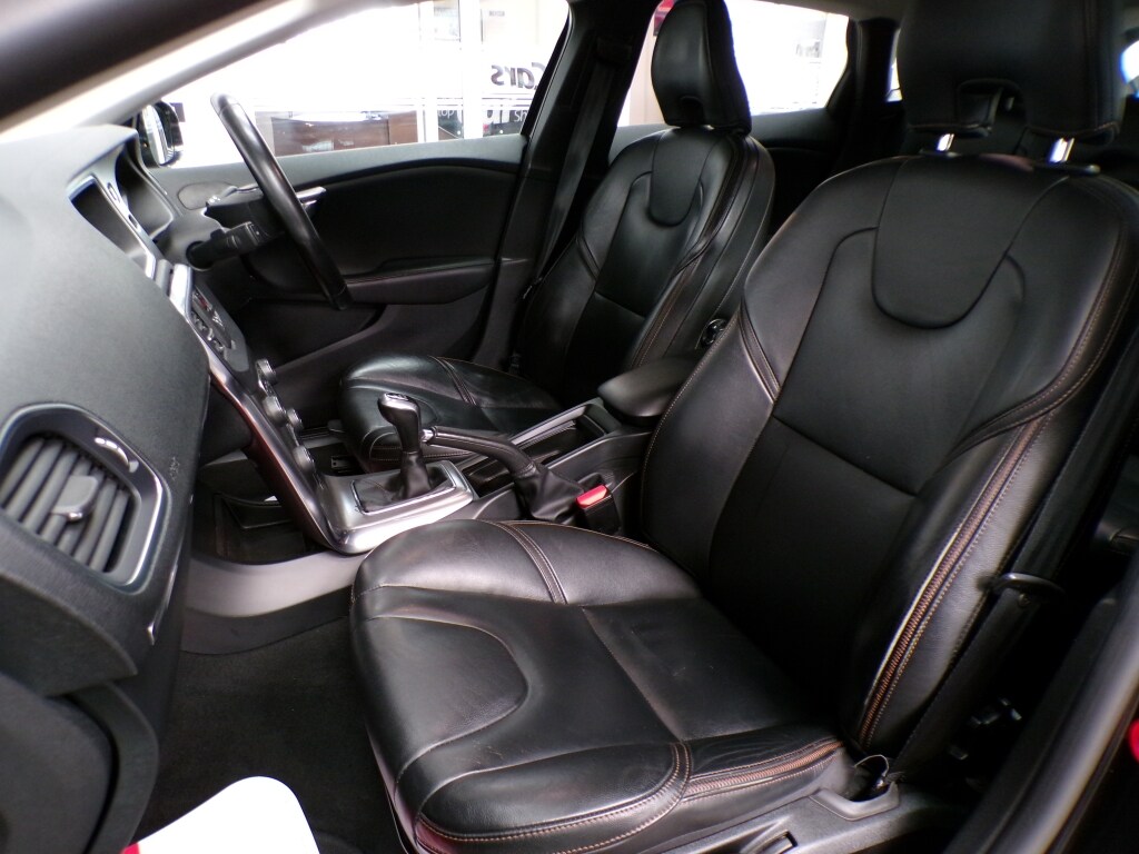 Used Volvo V40 2016 for sale - 76787001: Photo 13