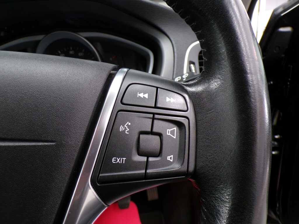 Used Volvo V40 2016 for sale - 76787001: Photo 19