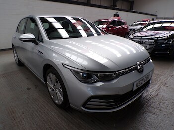 Used Volkswagen Golf 2021 for sale - 76786977: Photo