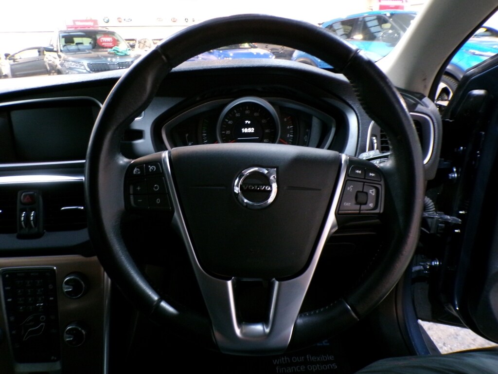 Used Volvo V40 2017 for sale - 77541236: Photo 20