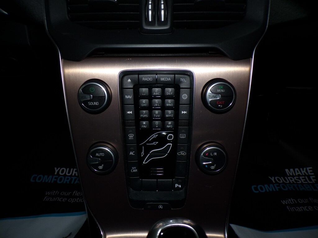 Used Volvo V40 2017 for sale - 77541236: Photo 26