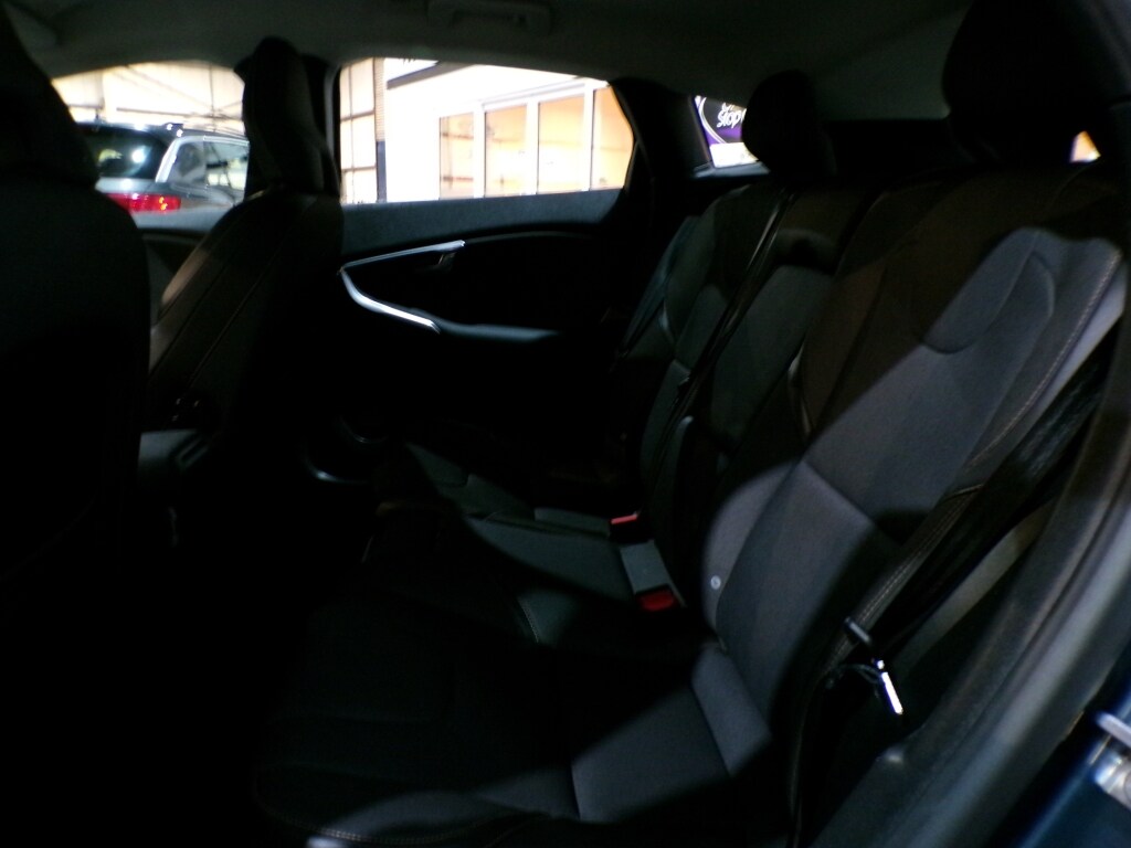 Used Volvo V40 2017 for sale - 77541236: Photo 28