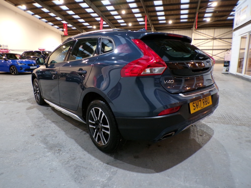 Used Volvo V40 2017 for sale - 77541236: Photo 5