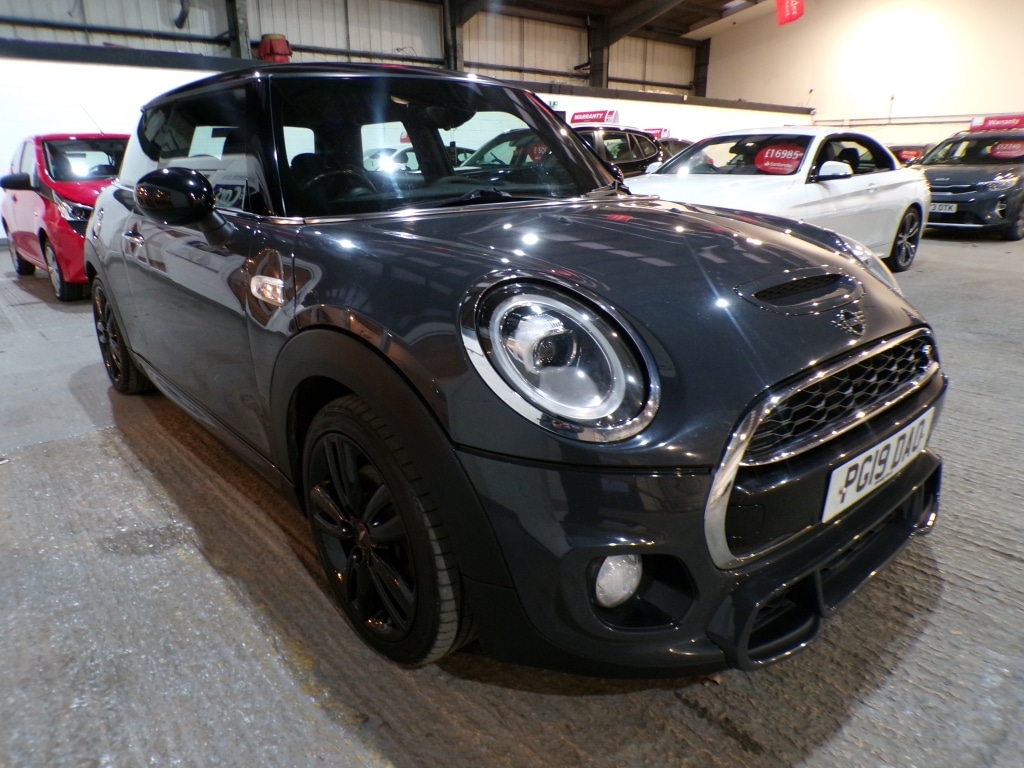 Used MINI Hatch 2019 for sale - 76787012: Photo 1