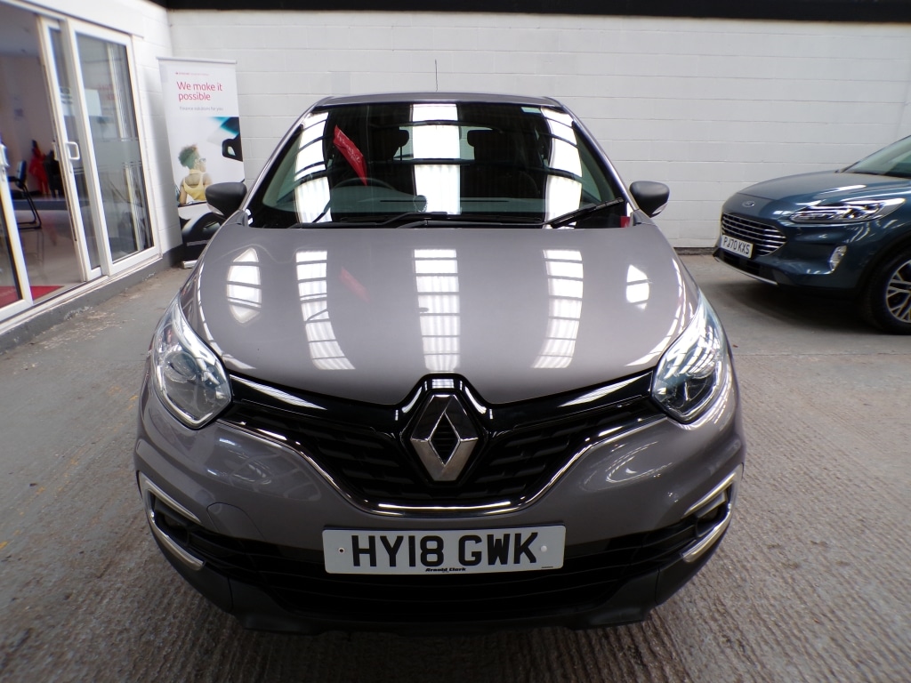 Used Renault Captur 2018 for sale - 76786986: Photo 2