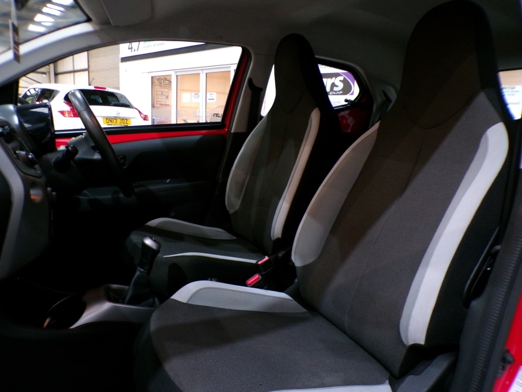 Used Toyota AYGO 2015 for sale - 77284836: Photo 12