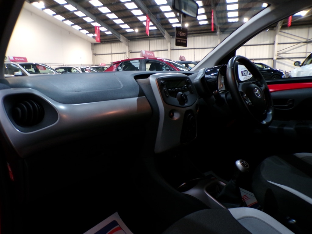 Used Toyota AYGO 2015 for sale - 77284836: Photo 13