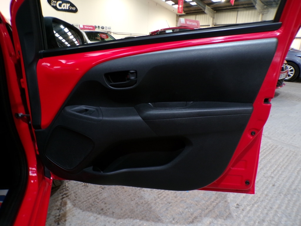 Used Toyota AYGO 2015 for sale - 77284836: Photo 14