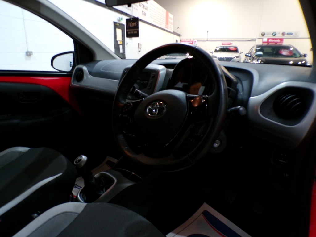 Used Toyota AYGO 2015 for sale - 77284836: Photo 17
