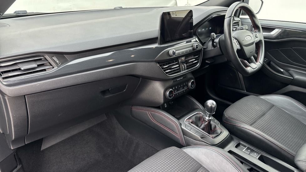 Used Ford Focus 2020 for sale - 76937506: Photo 10