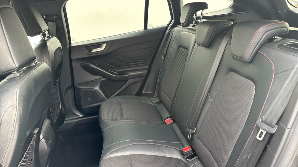 Used Ford Focus 2020 for sale - 76937506: Photo 14