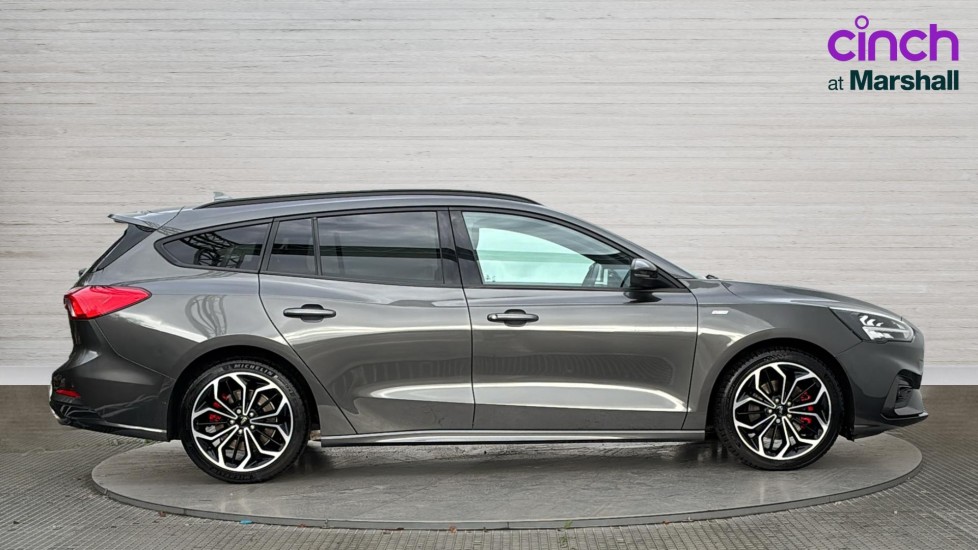 Used Ford Focus 2020 for sale - 76937506: Photo 2