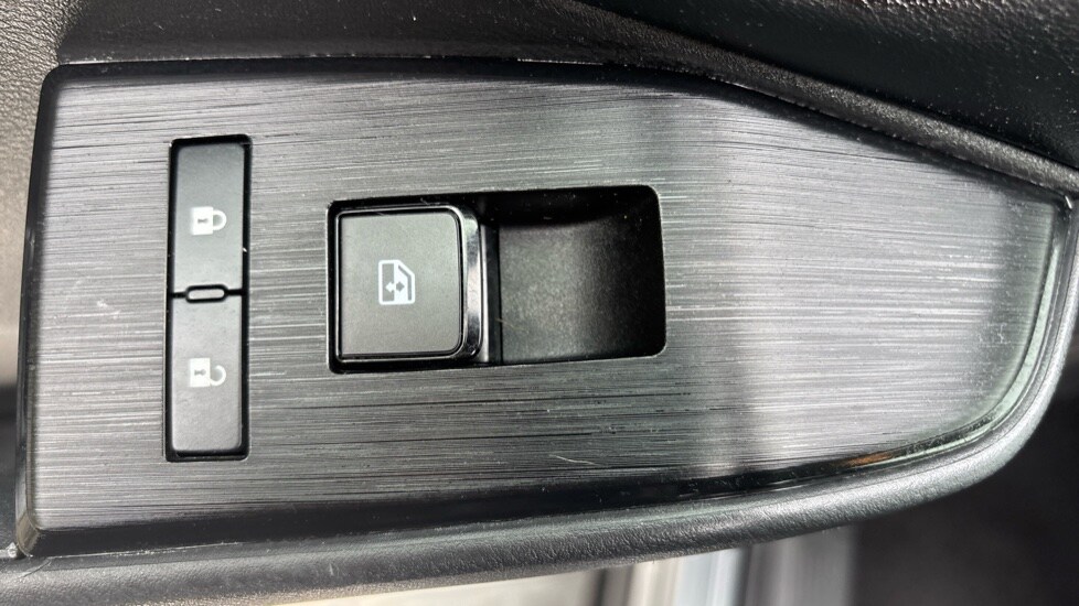 Used Nissan Qashqai 2022 for sale - 76297306: Photo 43