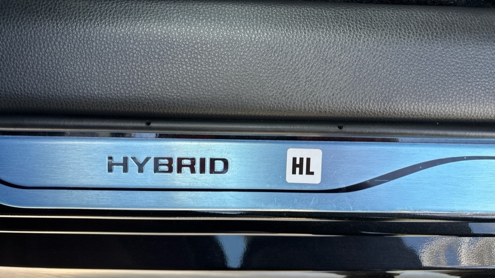 Used Toyota Yaris 2023 for sale - 76196049: Photo 50