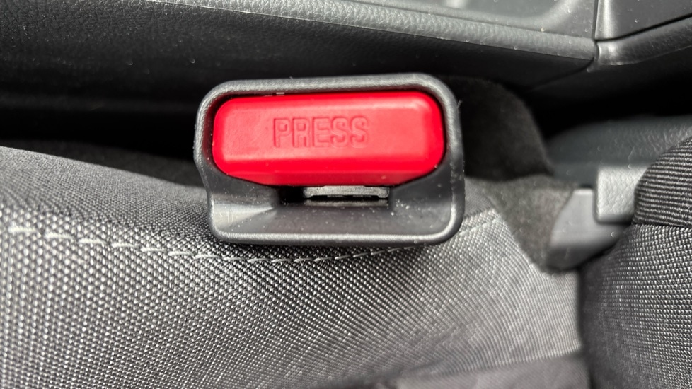 Used Toyota Yaris 2023 for sale - 76196049: Photo 71