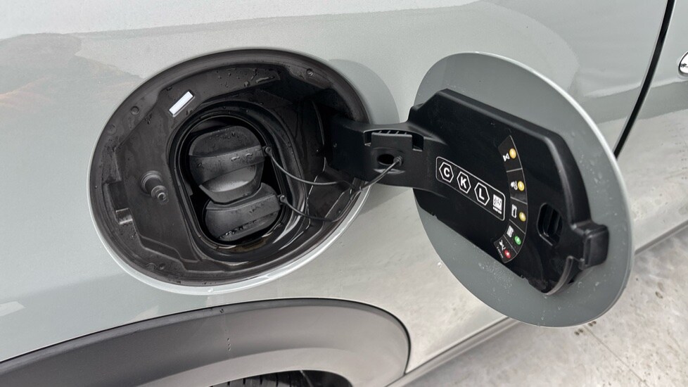 Used MINI Hatch 2021 for sale - 76428229: Photo 23