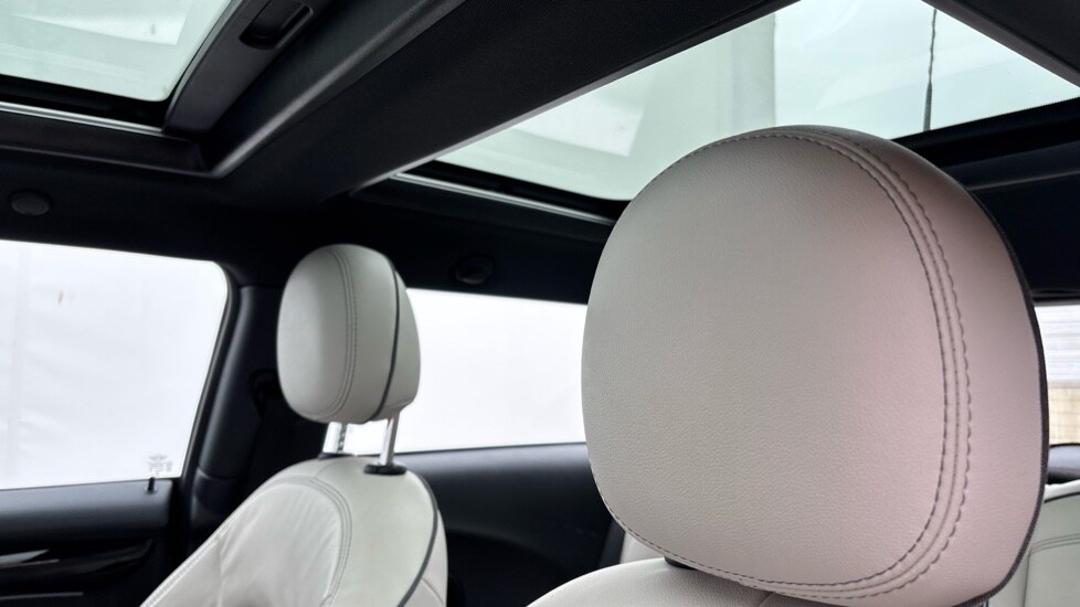 Used MINI Hatch 2021 for sale - 76428229: Photo 33