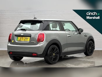 Used MINI Hatch 2021 for sale - 76428229: Photo