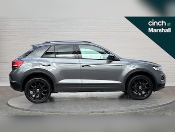 Used Volkswagen T-Roc 2021 for sale - 76428092: Photo