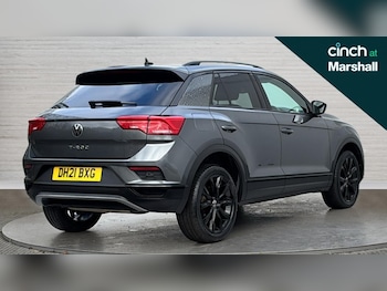 Used Volkswagen T-Roc 2021 for sale - 76428092: Photo