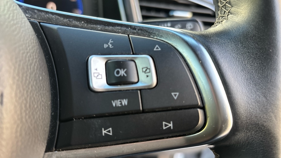 Used Volkswagen T-Roc 2019 for sale - 76442061: Photo 24