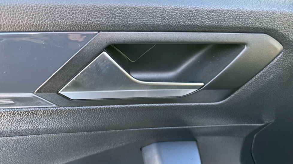 Used Volkswagen T-Roc 2019 for sale - 76442061: Photo 45