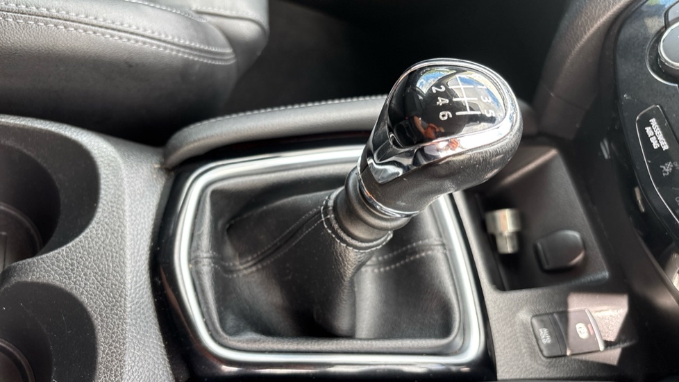 Used Nissan Qashqai 2018 for sale - 77050979: Photo 30