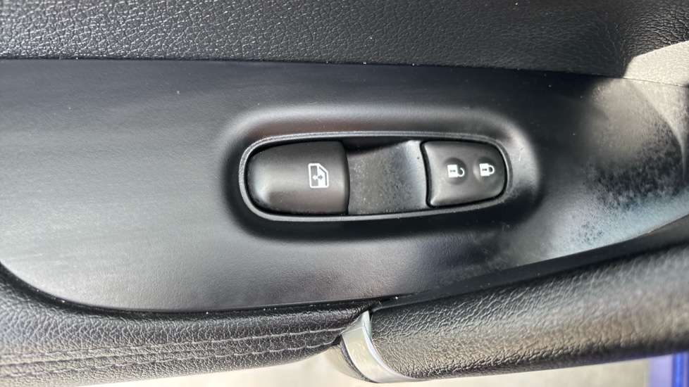 Used Nissan Qashqai 2018 for sale - 77050979: Photo 46