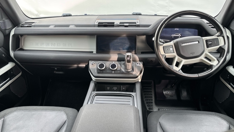 Used Land Rover Defender 2021 for sale - 76540085: Photo 11
