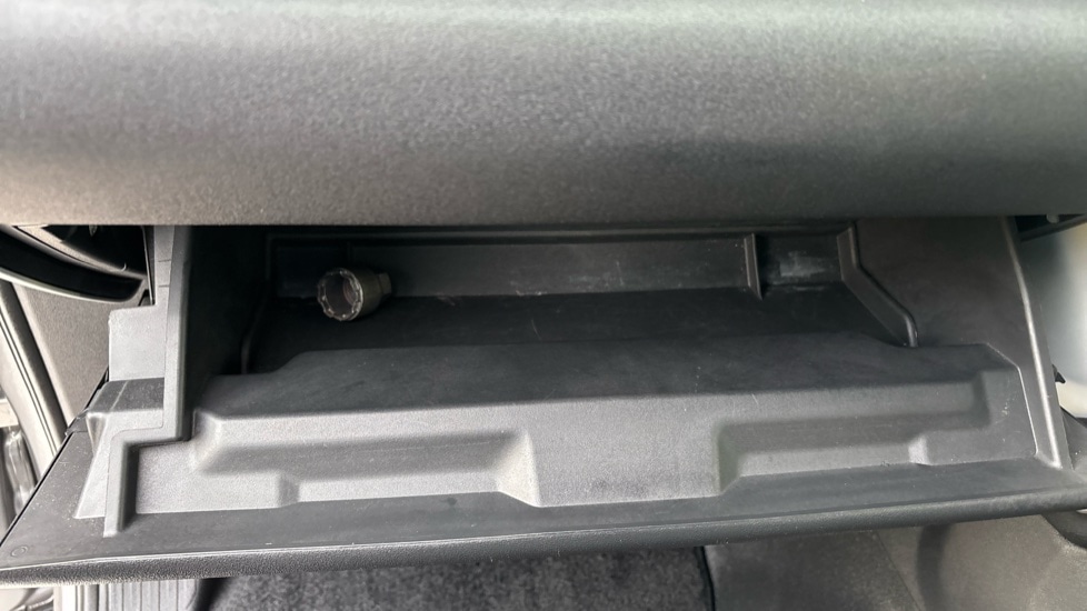 Used Land Rover Defender 2021 for sale - 76540085: Photo 21