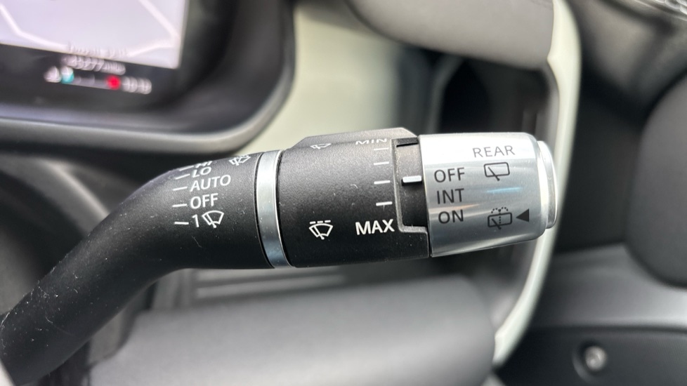 Used Land Rover Defender 2021 for sale - 76540085: Photo 26