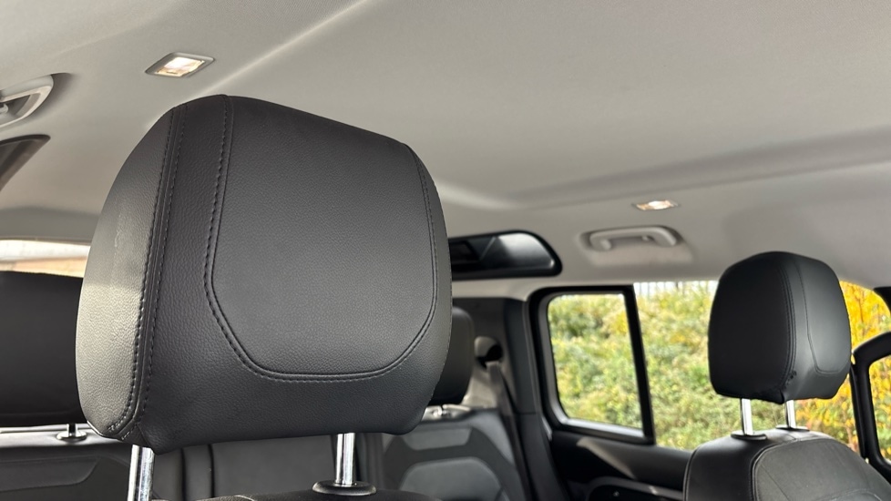 Used Land Rover Defender 2021 for sale - 76540085: Photo 33