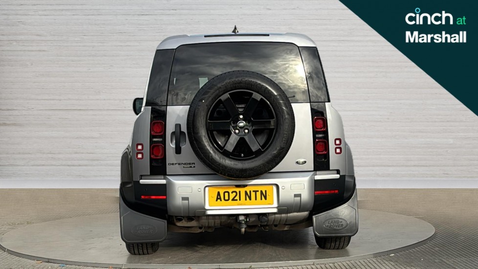 Used Land Rover Defender 2021 for sale - 76540085: Photo 4