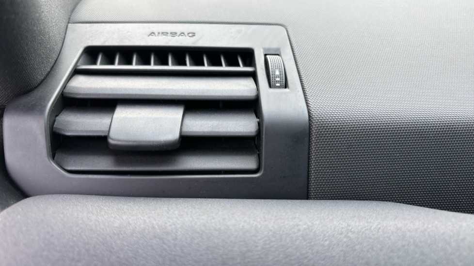 Used Land Rover Defender 2021 for sale - 76540085: Photo 47