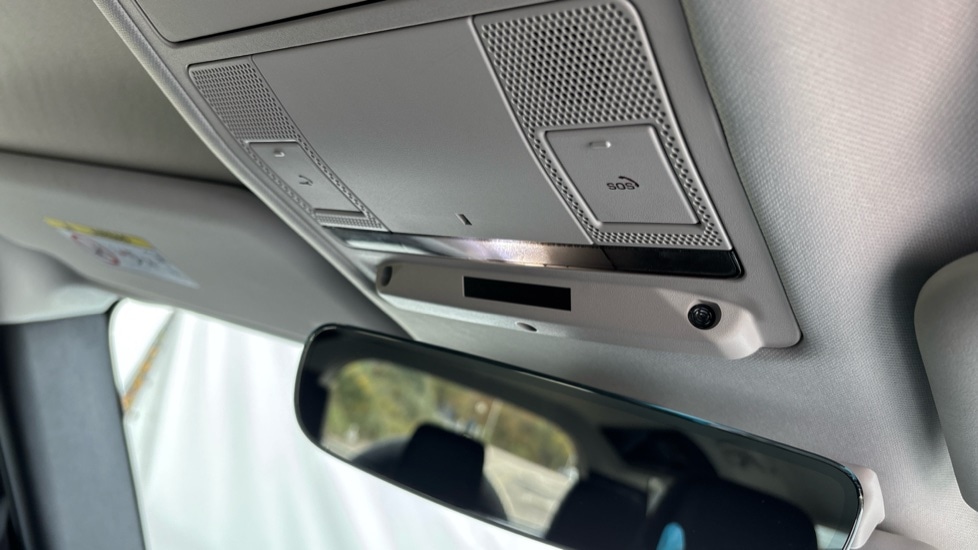 Used Land Rover Defender 2021 for sale - 76540085: Photo 75