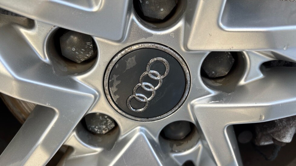 Used Audi A4 2016 for sale - 76154641: Photo 40