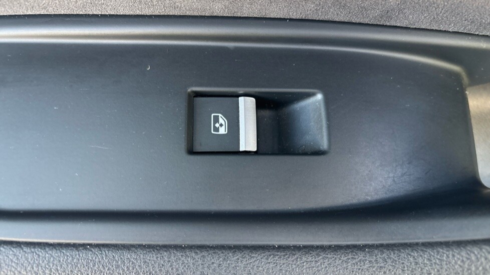 Used Audi A4 2016 for sale - 76154641: Photo 44
