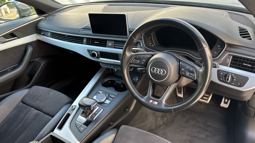 Used Audi A4 2016 for sale - 76154641: Photo 9