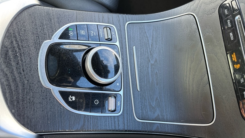Used Mercedes-Benz GLC 2018 for sale - 76008308: Photo 30