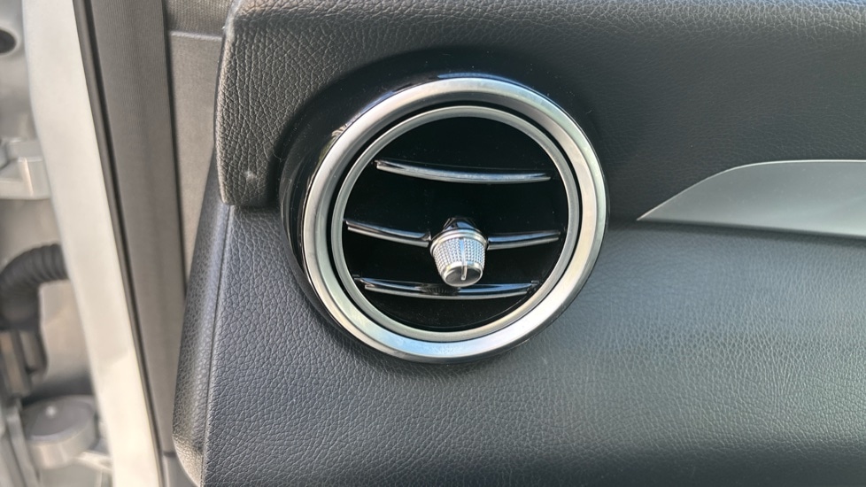 Used Mercedes-Benz GLC 2018 for sale - 76008308: Photo 46
