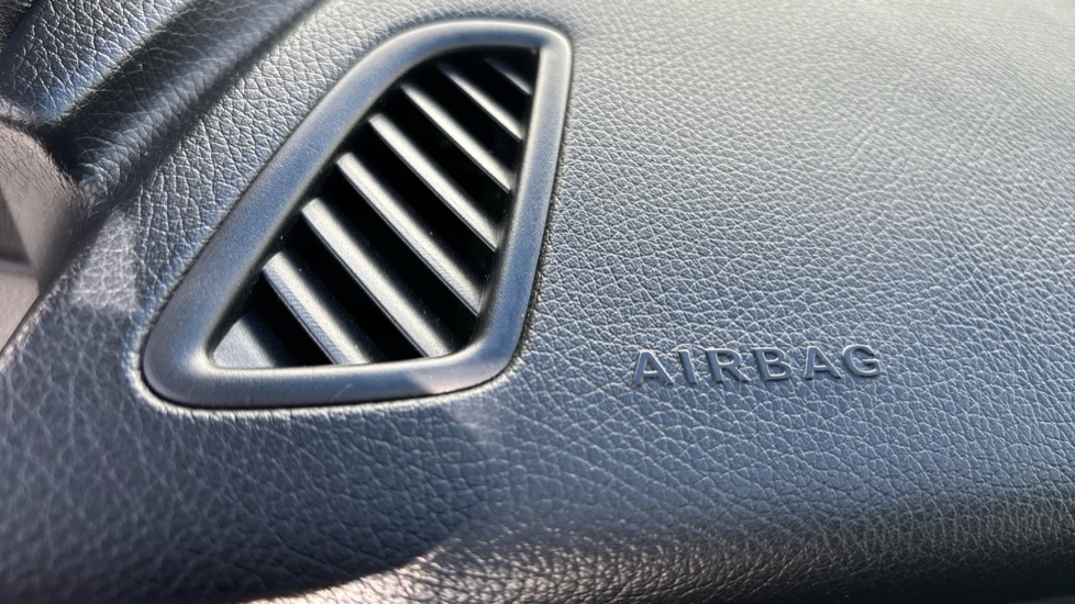 Used Mercedes-Benz GLC 2018 for sale - 76008308: Photo 47