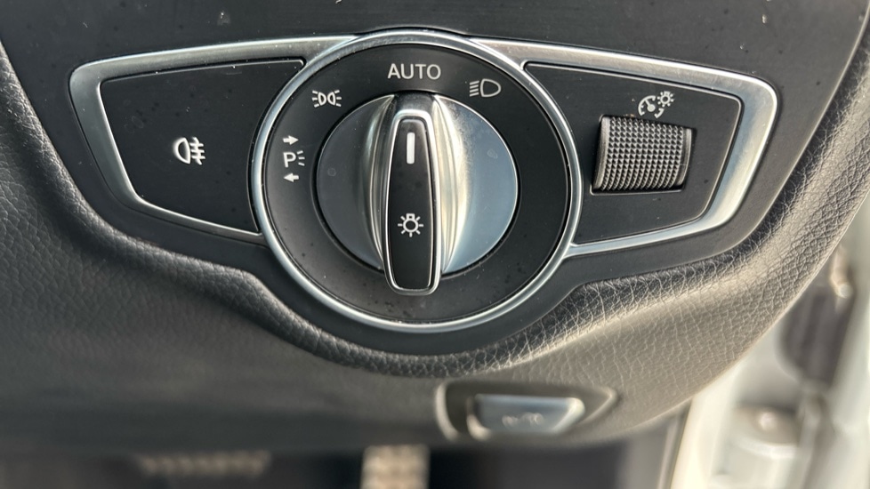 Used Mercedes-Benz GLC 2018 for sale - 76008308: Photo 68