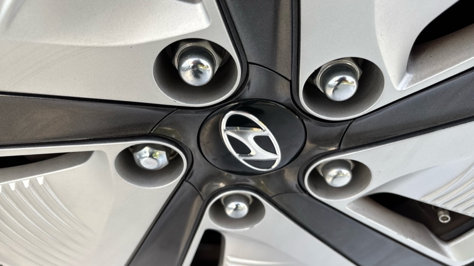 Used Hyundai IONIQ 2022 for sale - 76104195: Photo 41