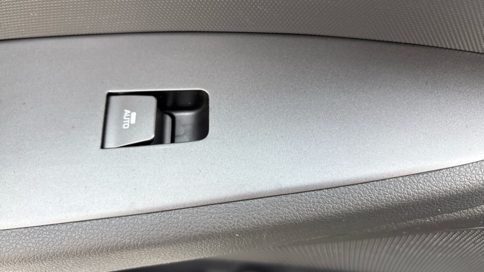 Used Hyundai IONIQ 2022 for sale - 76104195: Photo 54