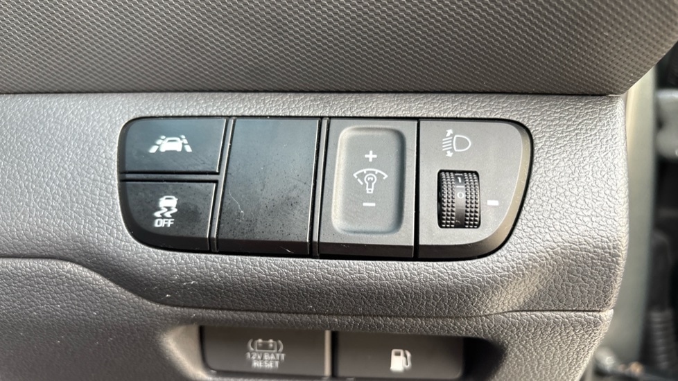 Used Hyundai IONIQ 2022 for sale - 76104195: Photo 64