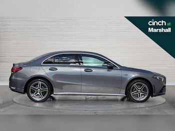 Used Mercedes-Benz A-Class 2020 for sale - 75992957: Photo 2