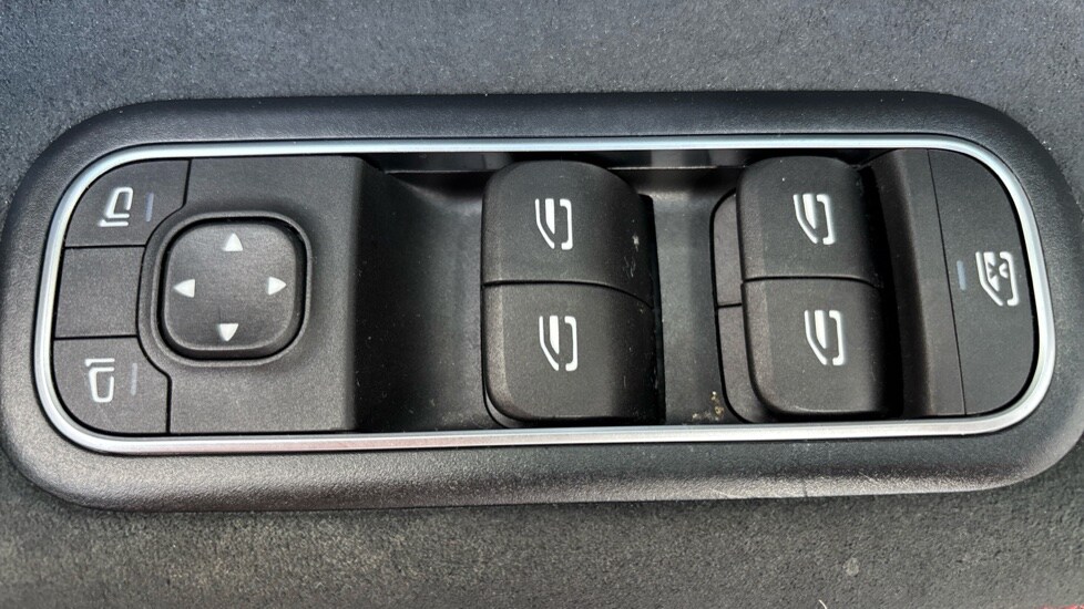 Used Mercedes-Benz A-Class 2020 for sale - 75992957: Photo 93