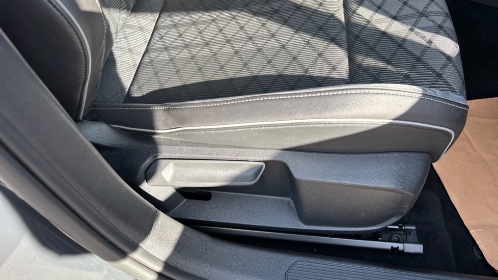 Used Volkswagen Golf 2022 for sale - 76479646: Photo 38