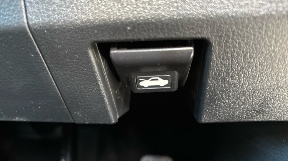 Used Mazda CX-30 2024 for sale - 76507667: Photo 57